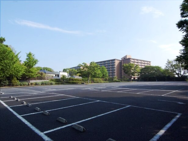1 駐車場